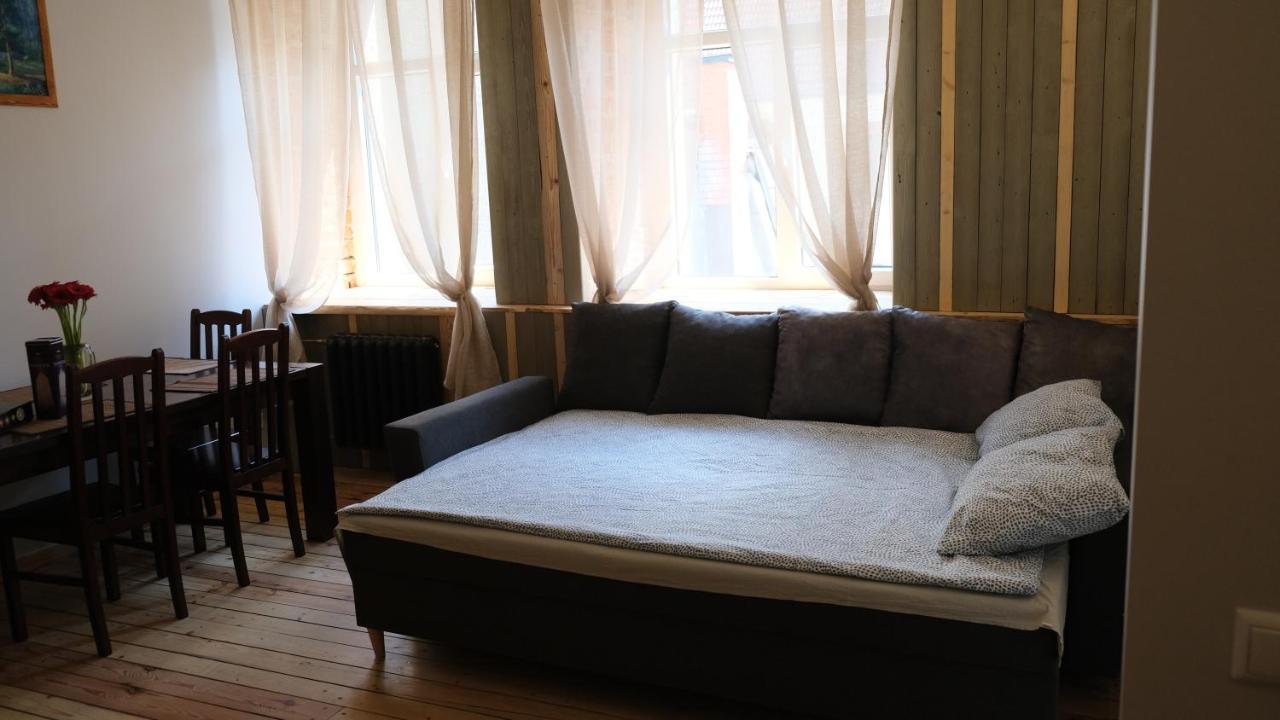 Historic Apartment With Wooden Floors In The Hearth Of Old-Town Ρίγα Εξωτερικό φωτογραφία